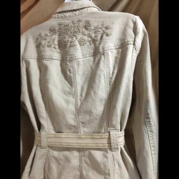 Tommy Jeans- Embroidered Denim Jacket - Picture 12 of 14